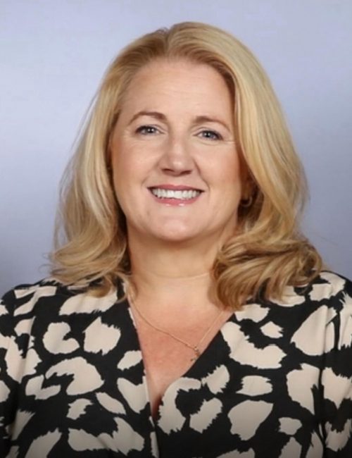 Clare Simmons Headshot